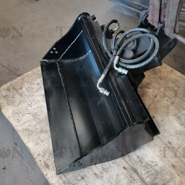 2.5-Ton-Excavator-Attachment-Hydraulic-Tilt-Bucket-800mm-scaled-1.webp 2.5-Ton-Excavator-Attachment-Hydraulic-Tilt-Bucket-800mm-scaled-1.webp
