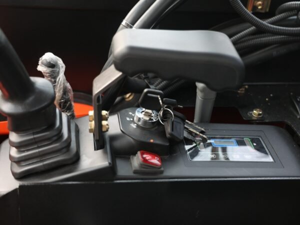 TYPHON-TERROR-X2-Mini-Excavator-2.7-Ton12.jpg TYPHON-TERROR-X2-Mini-Excavator-2.7-Ton12.jpg